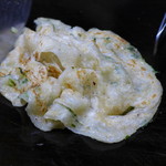 北平葱抓餅 - 箆でカチカチと掻きあげてふわふわに！