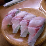 亀正くるくる寿司 - 関サバ！