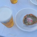 鳥兼 - かにみそ甲羅焼きと生ビール(2)