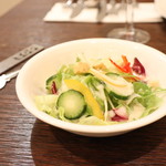 プチホテル・フットルース - サラダ
