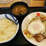 Matsuya - 肉野菜の鉄板焼き定食