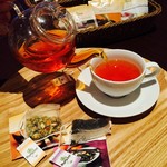 トラットリア モンテ・クッチーナ - オーガニックティー