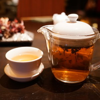廣東料理 民生 ヒルトンプラザウエスト店 - 中国茶