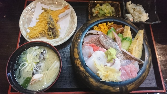 与八 本厚木 魚介料理 海鮮料理 食べログ