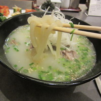 徳壽  - 麺リフト