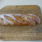 パン工房 Trunk - シュトーレンみたいなサクサクのパン
