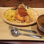 肉バル シズル - 