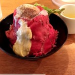 GOU STAND - ローストビーフ丼