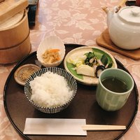 やげんぼり 赤坂店 - セットの赤出汁やお漬物もおいしくて大好き。