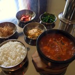 韓国料理 OMONI - 