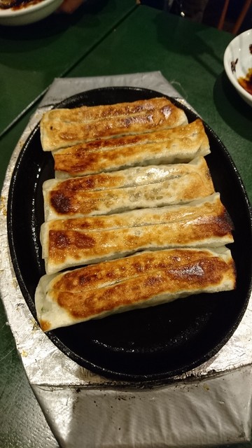 百香亭 - 鉄板饺子(550円 税)