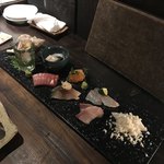 旅篭 - 刺し盛り。こだわった器