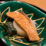 まき村 - 【焼物（やきもの）】、鰤（ぶり）に菘根（だいこん）