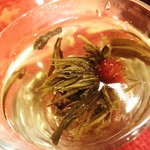 群来軒 - ジャスミン茶