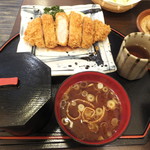 ３びきのこぶた - ロースカツランチ　