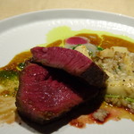 TTOAHISU - ＊お肉の火入れはいつもながら完璧ですね。ランプですがかなり柔らかく旨みを感じて美味しい。