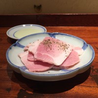 酒事と飯事 黄瀬戸 - 特級ホワイトももハムの切落し 自家製わさびマヨネーズ