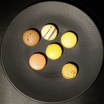 フレデリック カッセル - マカロン (2018.1)