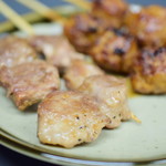 串鐵 - [手前] 焼とん こめかみ（1本）@100円＋税