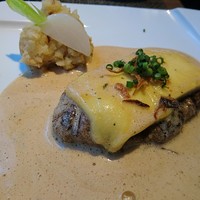 旬菜ステーキ処 らいむらいと - チーズハンバーグ
