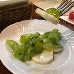 カーザリンガ - 長芋のマリネ 緑のトマトソース
