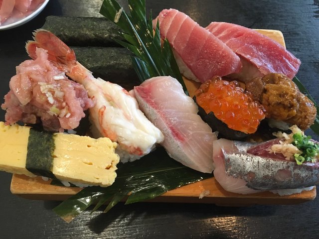 下駄から溢れる大将の寿司』by 厚木あんちち : かすが たから舟
