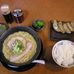 麺やながしろ - ギョーザ定食(元味)［\900］