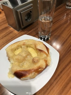 Munich Airport Lufthansa Business Lounge G -