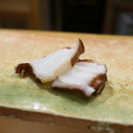 東麻布 天本 - 佐島のタコを4分ボイルで