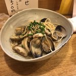 居酒屋山さん - 嫁が注文した、アサリとキノコのスパゲティ