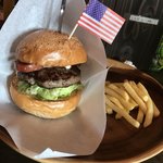 ビッグハッピー カフェアンドバーガー - 