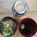 海さくら - サラダ、茶碗蒸し、お吸い物