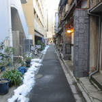 かつ好 - お店のある路地裏