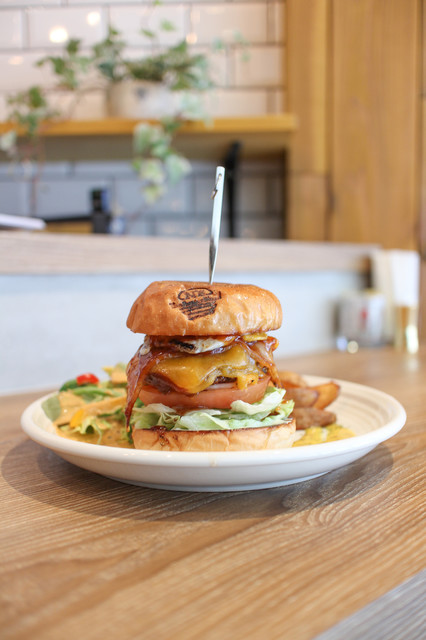 ハンバーガーショップ 移転】カフェ&ダイナー ジャンティーク （cafe&diner JANTIQUE
