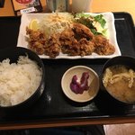 炭火やきとり さくら - 鶏の唐揚げ定食690円