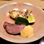 御幸町 田がわ - 焼き物　河豚味噌幽庵焼き　仙台牛イチボ　慈姑チップ