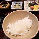 御幸町 田がわ - 食事　白ご飯　赤出汁　香の物　チリメン山椒　海苔佃煮