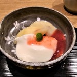 御幸町 田がわ - 水物　ブラマンジェ　苺ソース　ラ・フランス（多分）