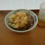 加賀 - これが噂のかき揚げそば。