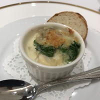 レストラン シャルム - サービス・ランチ：最初の小さな一皿【菜の花と白子のグラタン】