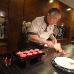 カハラ - 創業から４年間は鉄板焼きのお店だったそうです