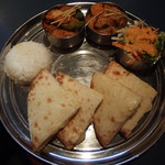 チャミヤラキッチン - Ｂセット（880円）　チーズナンに変更（２００円）