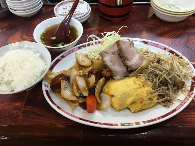 「中華定食(ぎょうざや )」の画像検索結果