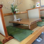 寿司啓 - 手前の小上がり