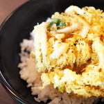 蕎麦見世のあみ - 白海老かき揚げ丼とミニ蕎麦