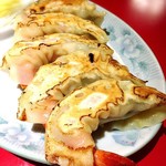中華料理 東王 - 海老丸ごと焼き餃子 540円