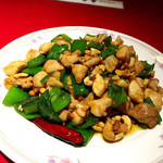 中国料理 東王 - 鶏肉とカシューナッツ炒め 1400円