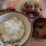 魚家 - 鶏カラ定食680円