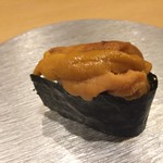 鮨 真菜 - 馬糞雲丹