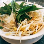 Hale Vietnam Restaurant - お野菜を入れてみたー‼️‼️(((o(*ﾟ▽ﾟ*)o)))♡